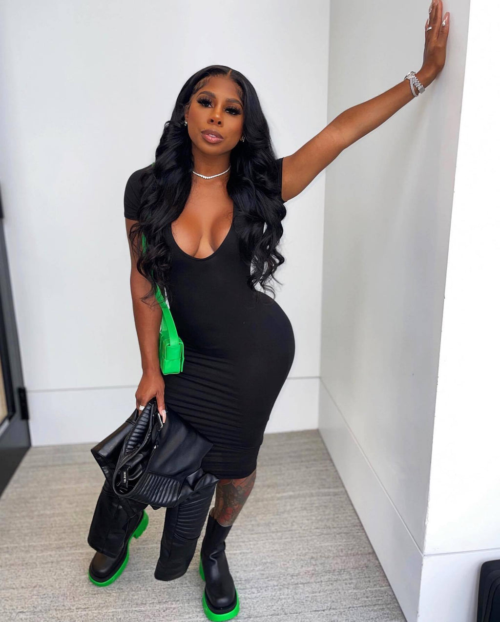 Sexy Black Sexy Low-Cut Short Sleeve Slim Midi Dress