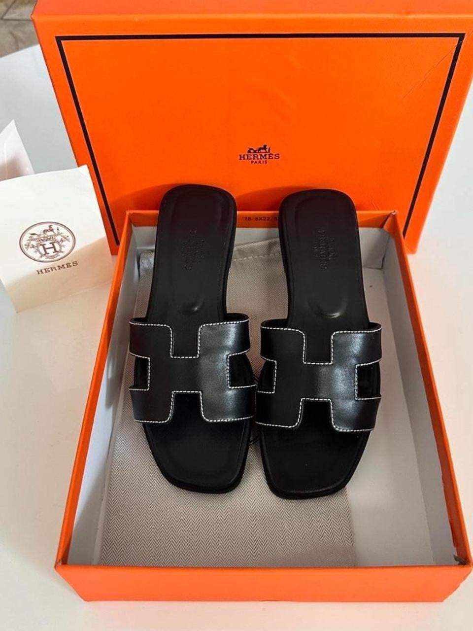 💕Hermes Oran Sandals Multiple Colors Are Available💕