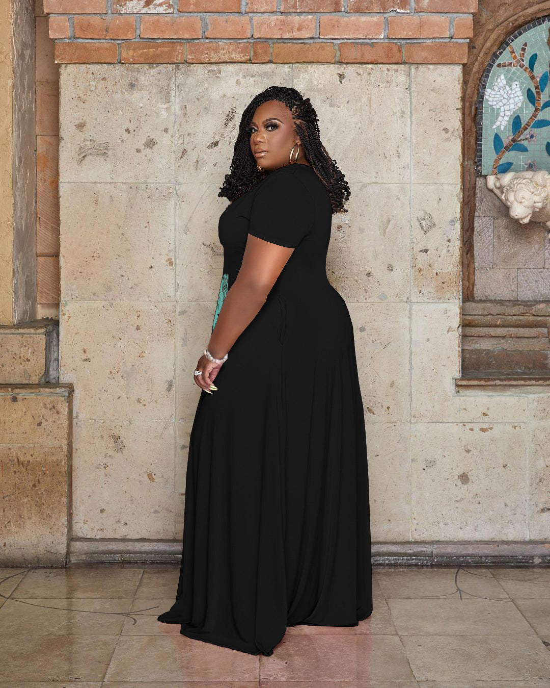 Sexy Plus Size QUEEN Letter V Neck Short Sleeve Maxi Dress